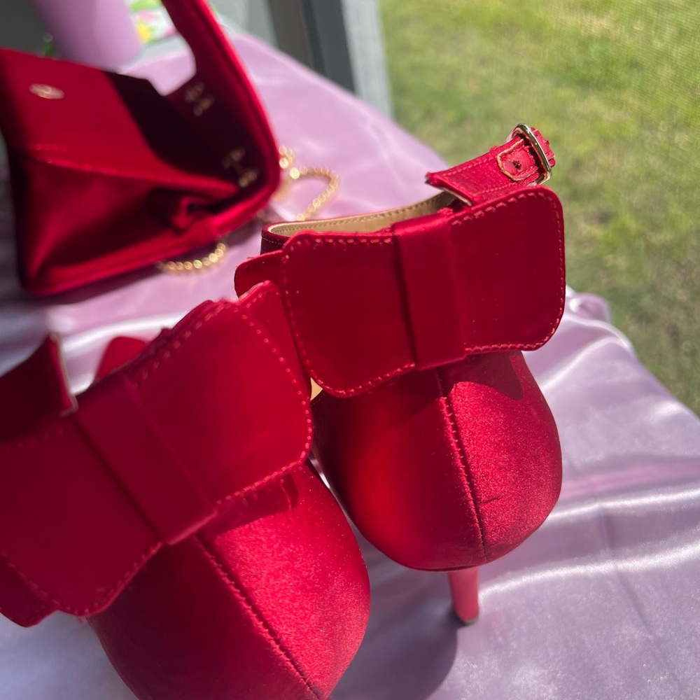 (Jessica Rabbit Red) inspired heels - Picture 6 of 10